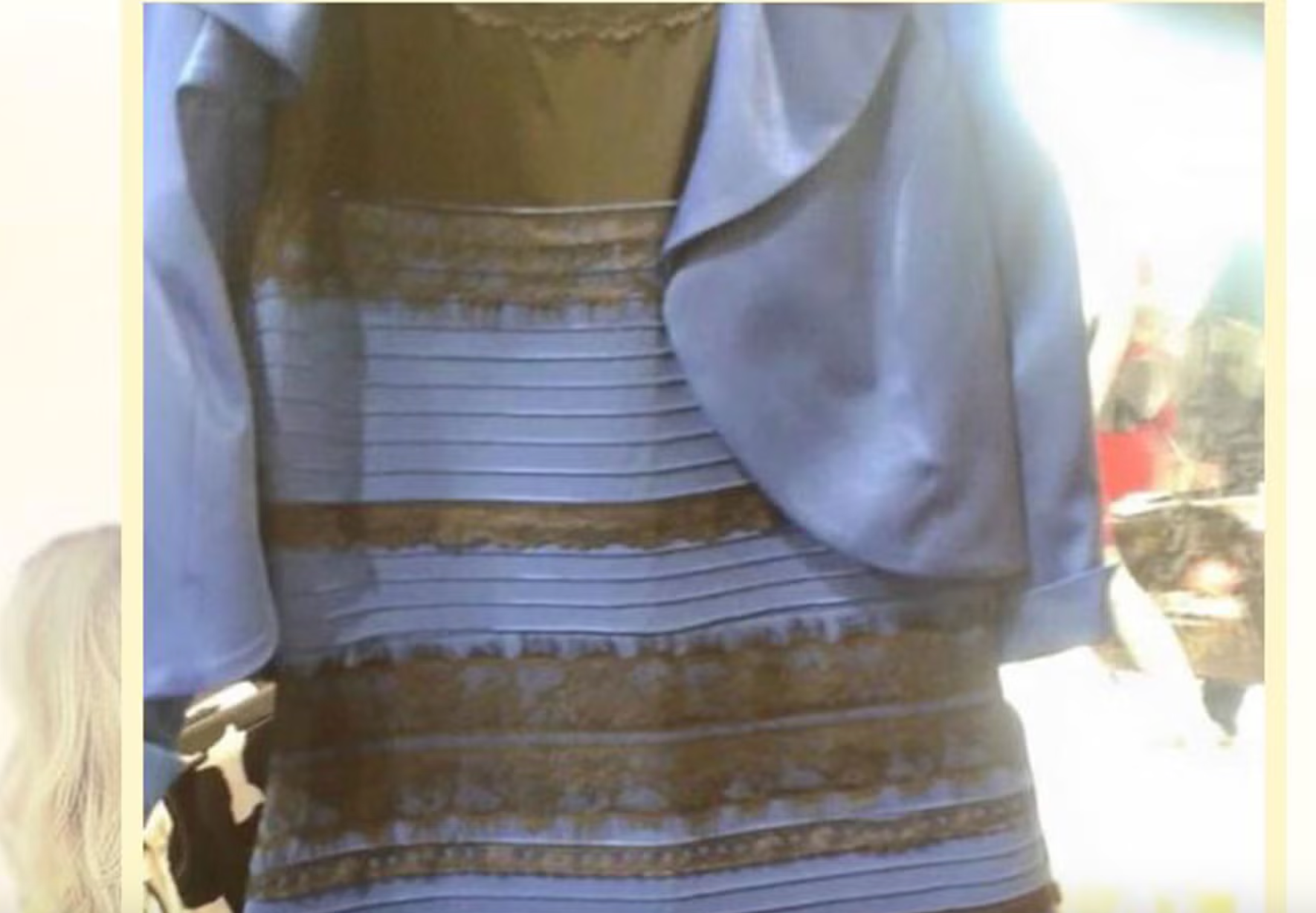 La debacle del vestido “azul y negro” o “blanco y dorado” fue una sensación viral en 2015 que dividió opiniones en todo el mundo