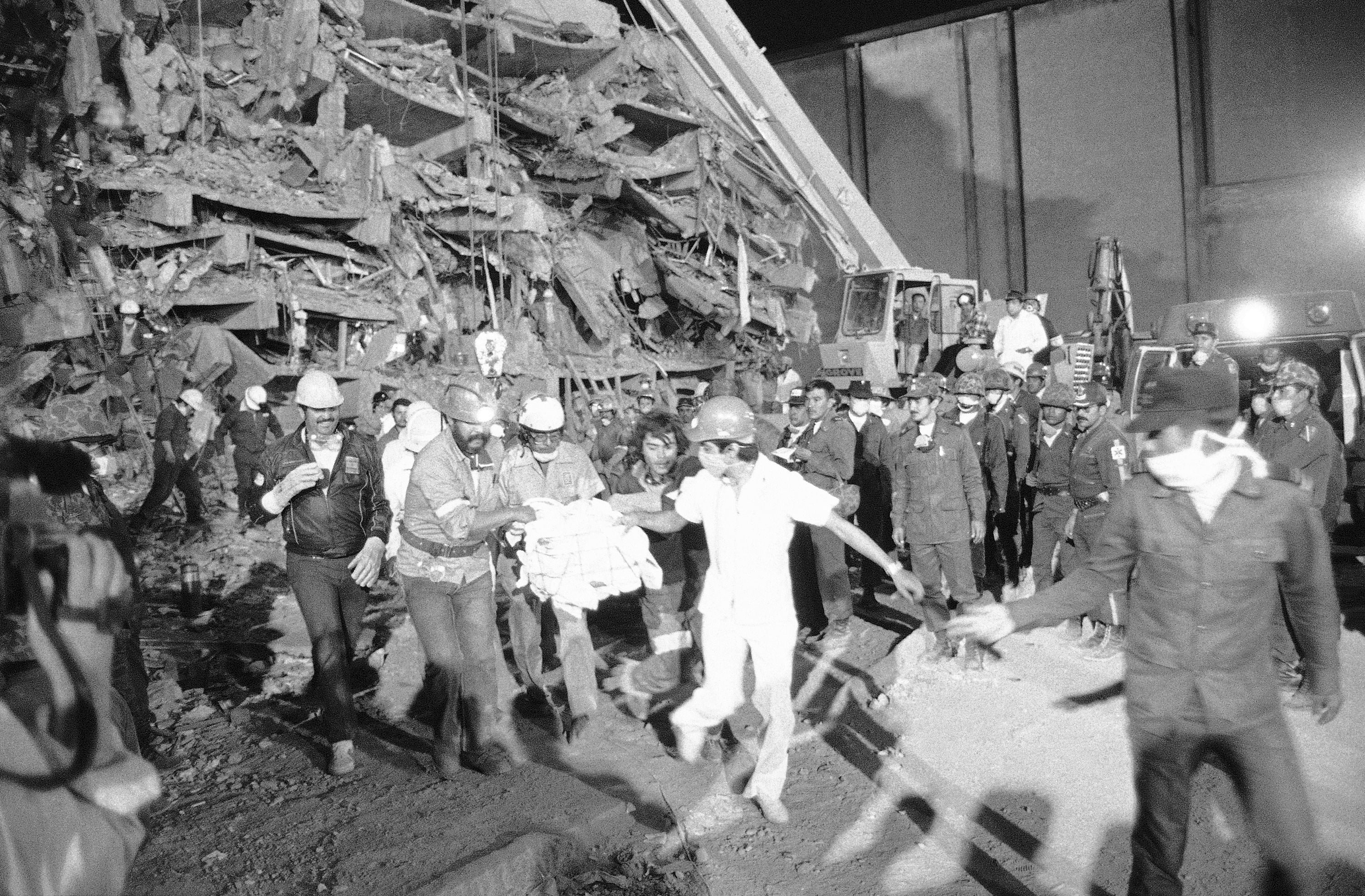 MÉXICO-SISMO-ANIVERSARIO