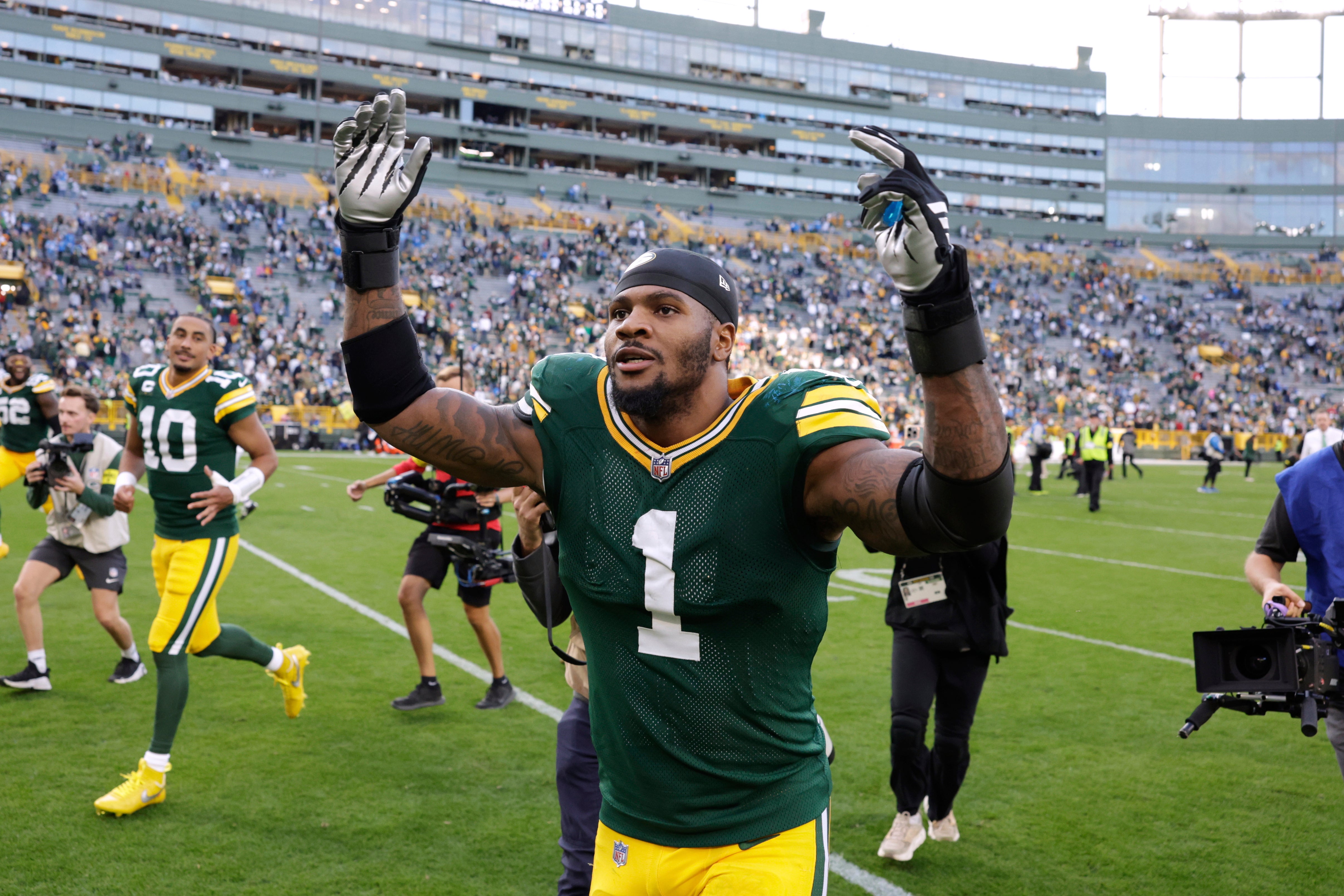 Micah Parsons supera a Myles Garrett en salario; ahora sus invictos Packers enfrentan a los Browns