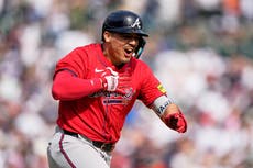 Bravos consiguen su séptima victoria consecutiva al remontar para vencer 6-5 a Tigres