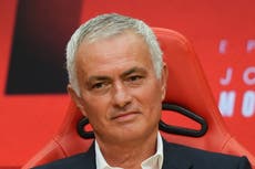 Mourinho disfruta su regreso a Portugal y Benfica gana en su primer partido