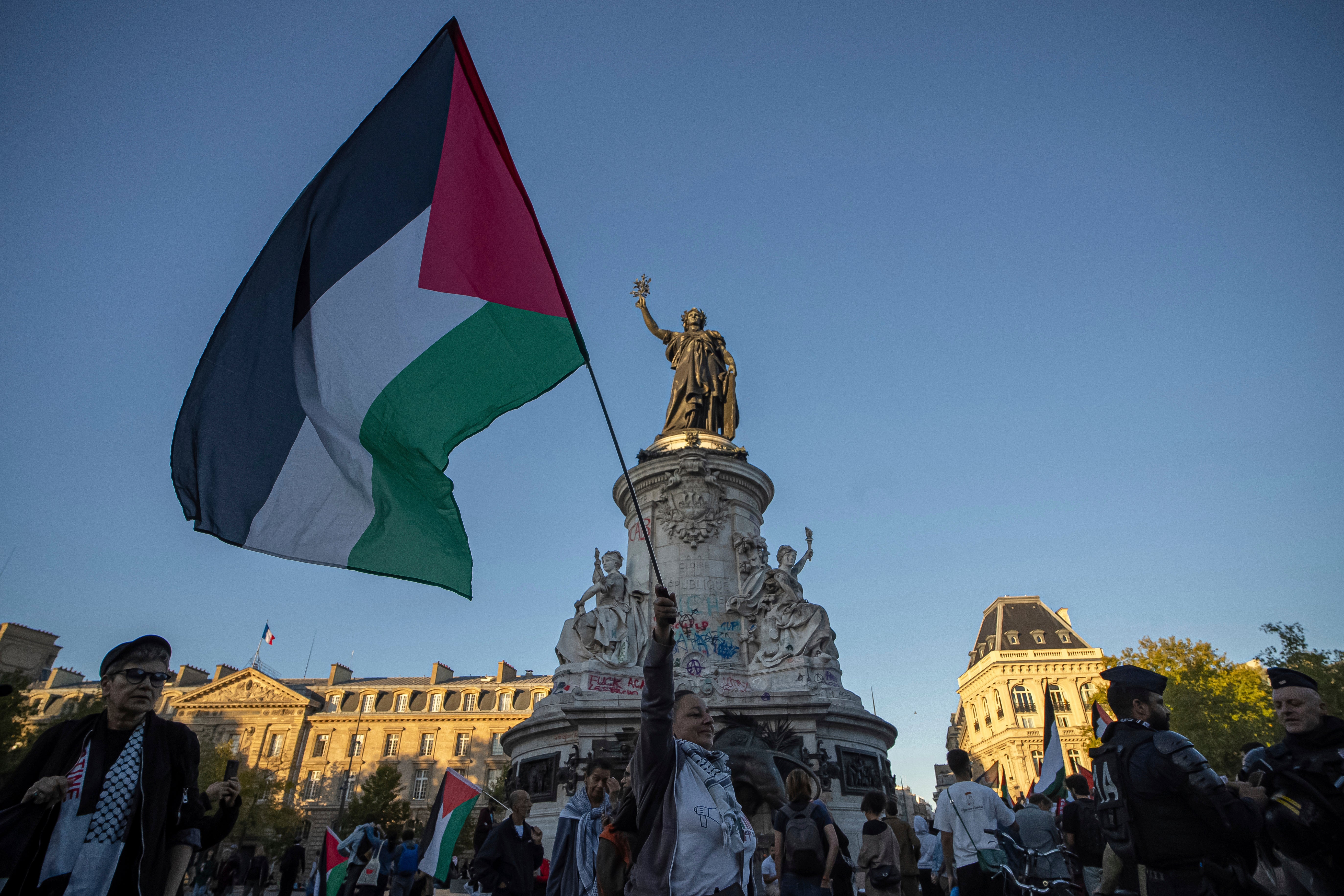 FRANCIA-BANDERA PALESTINA