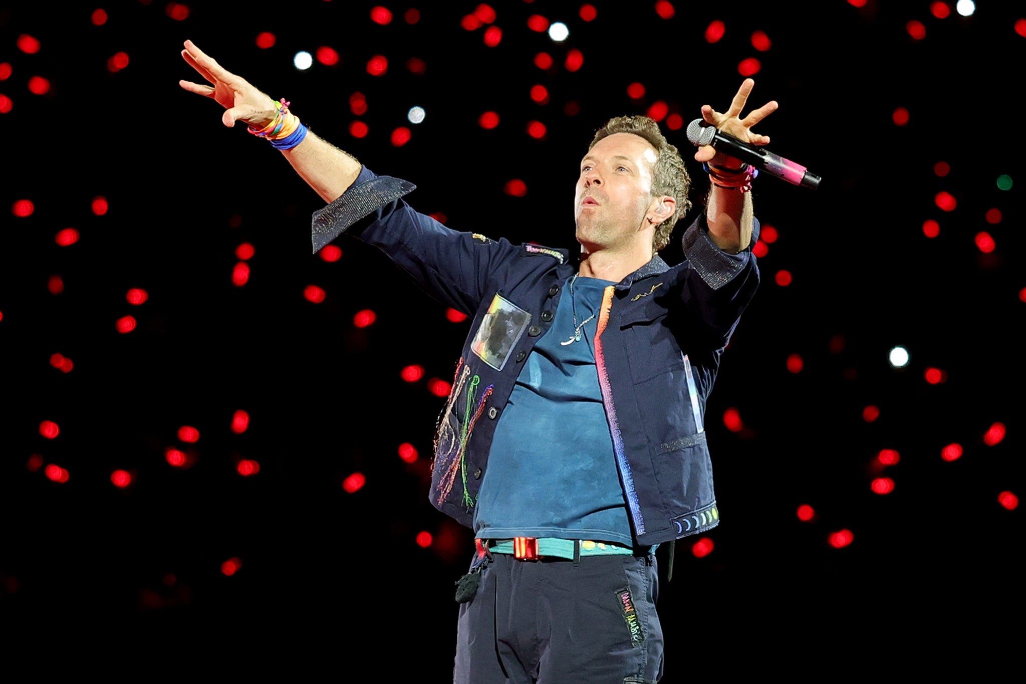 Las fuentes dijeron que el esposo de Kristin Cabot también había estado en el mismo concierto de Coldplay en Boston, EE. UU., donde el líder Chris Martin llamó la atención sobre la extraña reacción de la entonces ejecutiva de RR. HH. de Astronomer