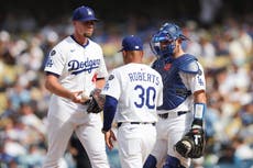 Gigantes vencen 3-1 a Dodgers con remontada en la octava ante un Blake Treinen en apuros