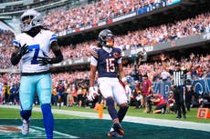 Caleb Williams iguala récord con cuatro pases de TD; Johnson logra 1ra victoria al ganar a Cowboys