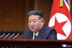 Líder norcoreano dice tener "buenos recuerdos" de Trump, pide que EEUU retire exigencias nucleares