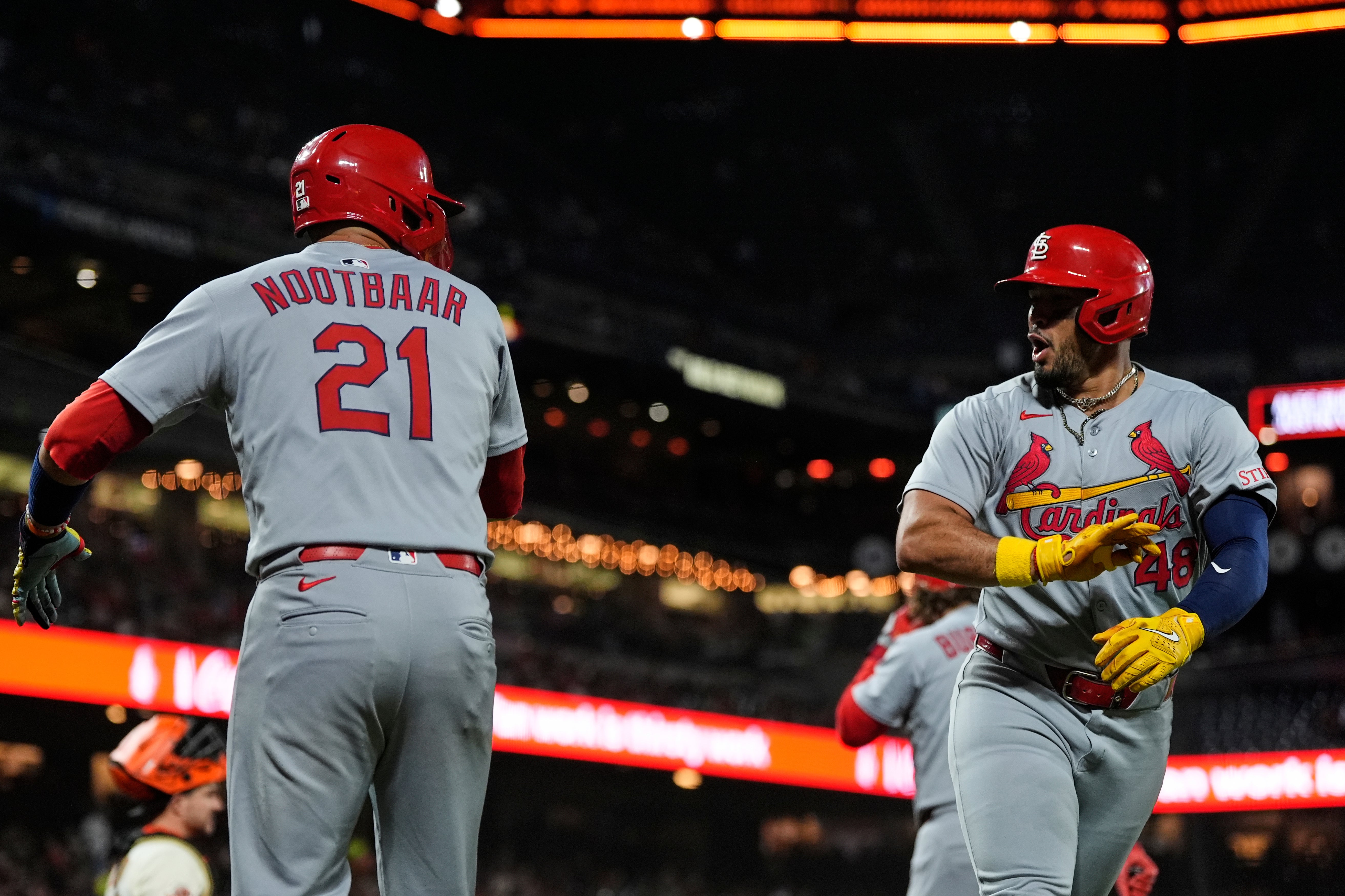 CARDENALES-GIGANTES