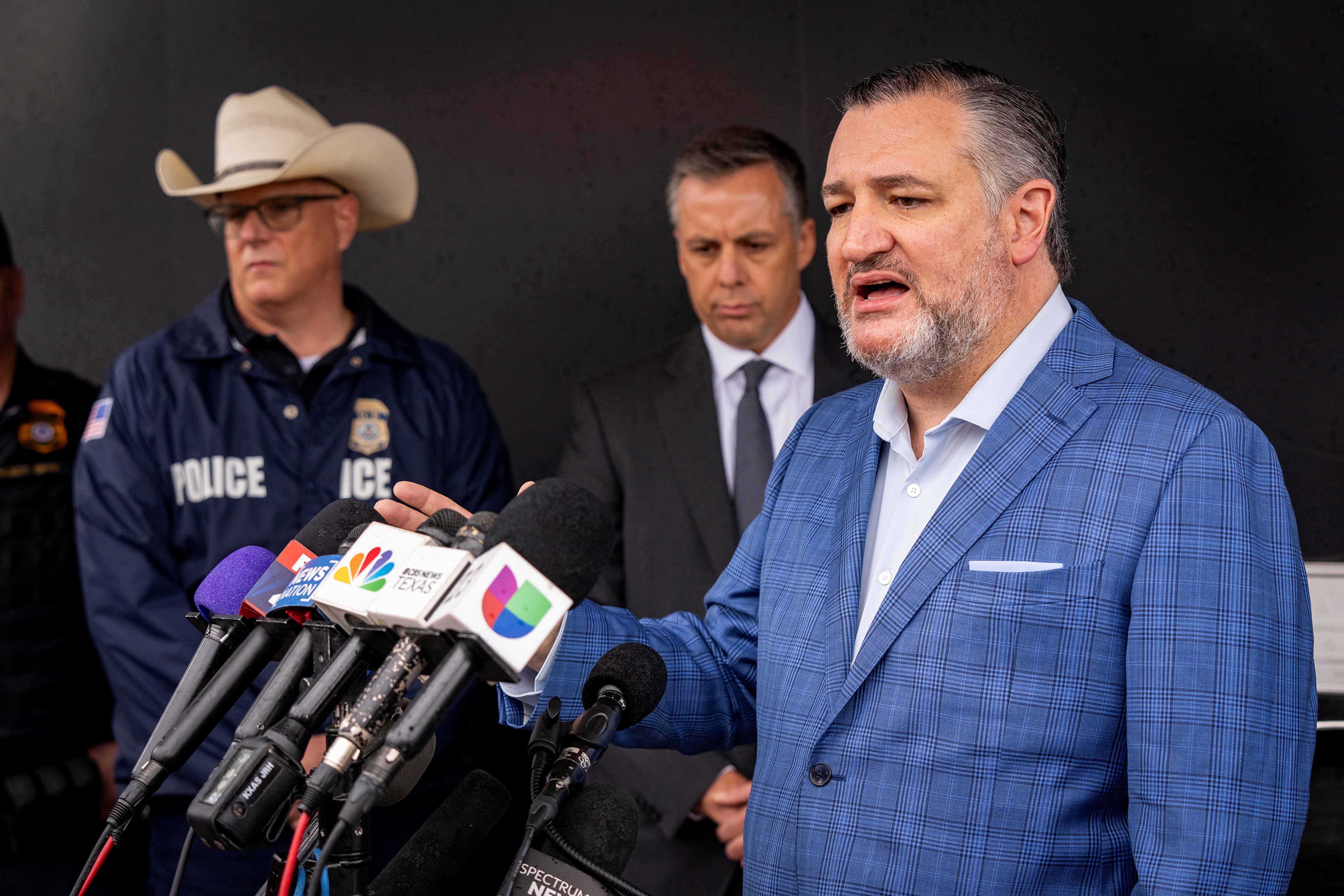 El senador por Texas, Ted Cruz, condenó la “violencia por motivos políticos”