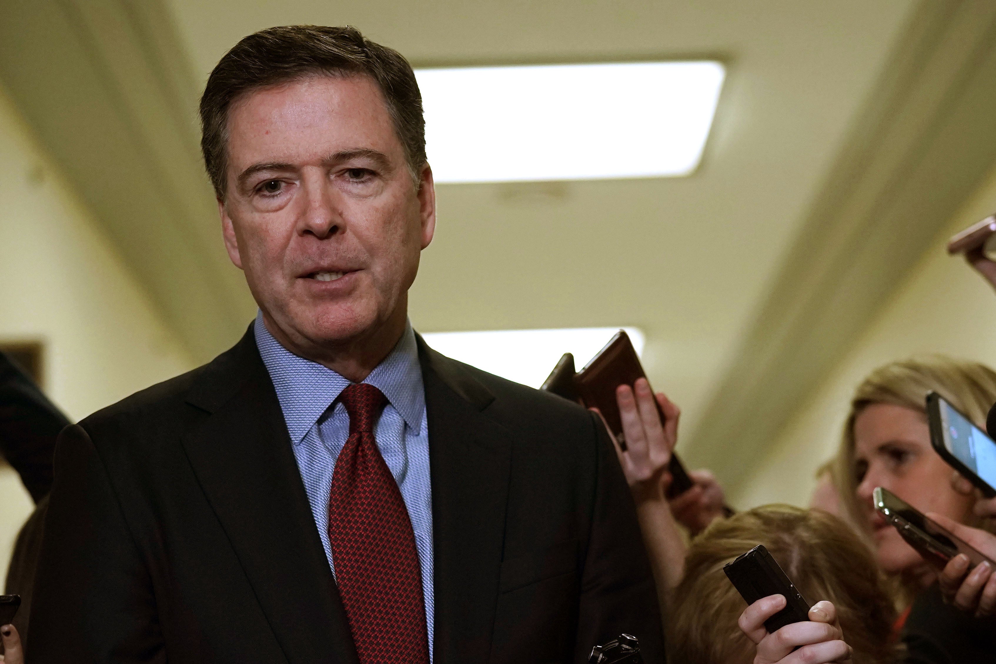Acusan a James Comey, crítico abierto de Trump, de mentir al Congreso durante su testimonio en 2020
