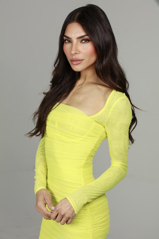 <p>Alejandra Espinoza se prepara para conducir ‘Premios Juventud 2025’.</p>