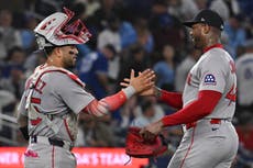 Crochet lanza 8 sólidas entradas, Yoshida y Narváez pegan jonrones y Medias Rojas vencen a Azulejos