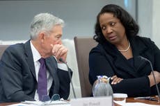 Greenspan, Bernanke y Yellen instan a Corte Suprema a mantener a Lisa Cook como gobernadora de Fed
