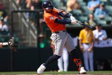 Christian Walker aporta jonrón y 3 impulsadas; Valdez brilla en triunfo de Astros 11-5 sobre A's