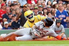 Tigres aseguran lugar en playoffs de la Americana con victoria 2-1 sobre Medias Rojas.