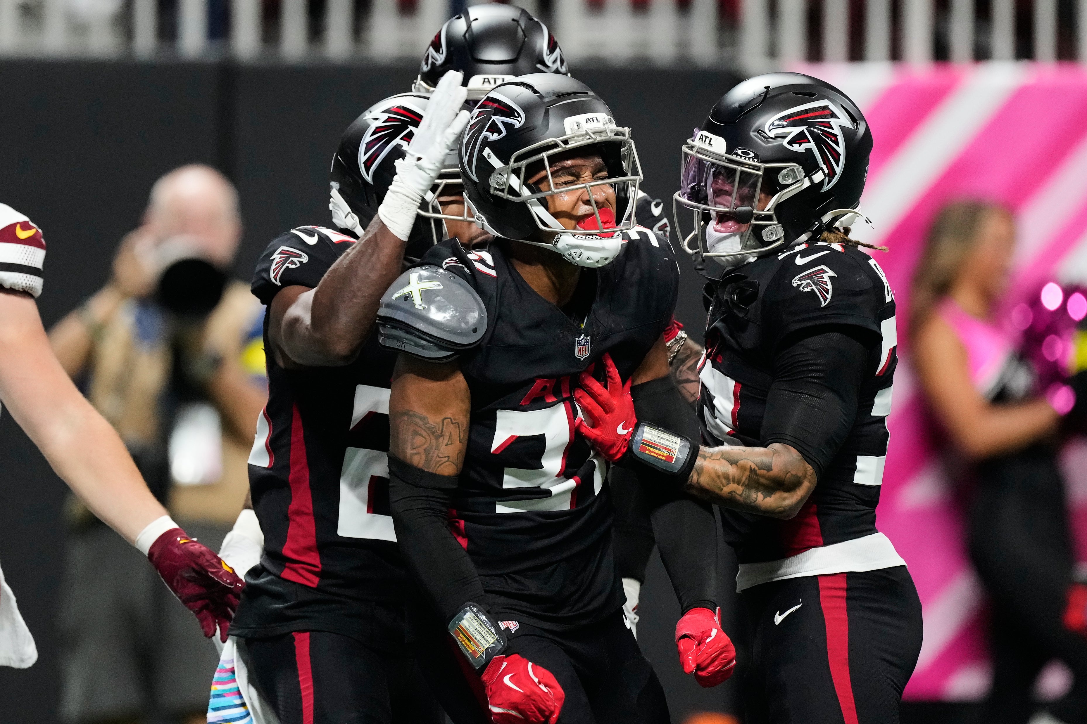 COMMANDERS-FALCONS