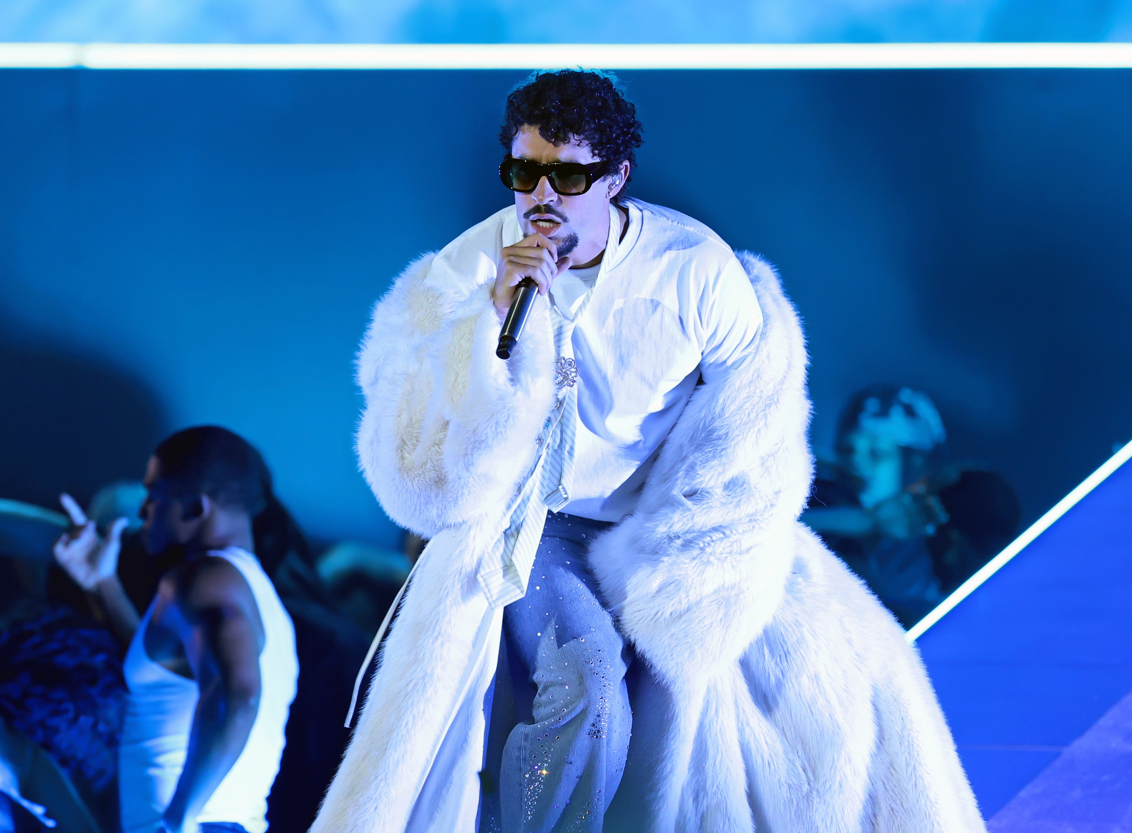 Bad Bunny encabezará el espectáculo de medio tiempo del Super Bowl en 2026