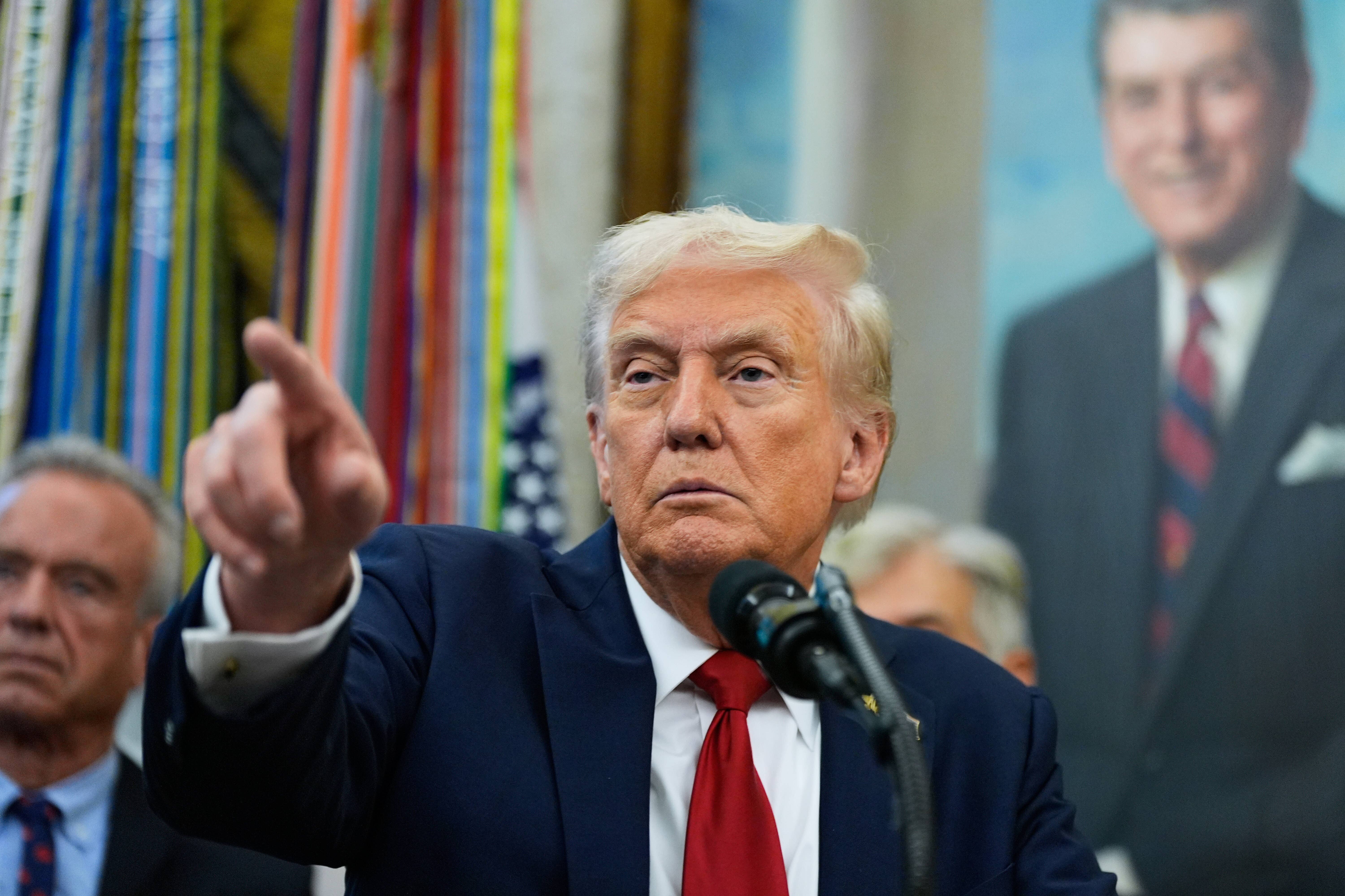Al presidente de EE. UU., Donald Trump, se le recordó que será la FIFA quien tome cualquier decisión sobre el traslado de partidos en el Mundial del próximo año