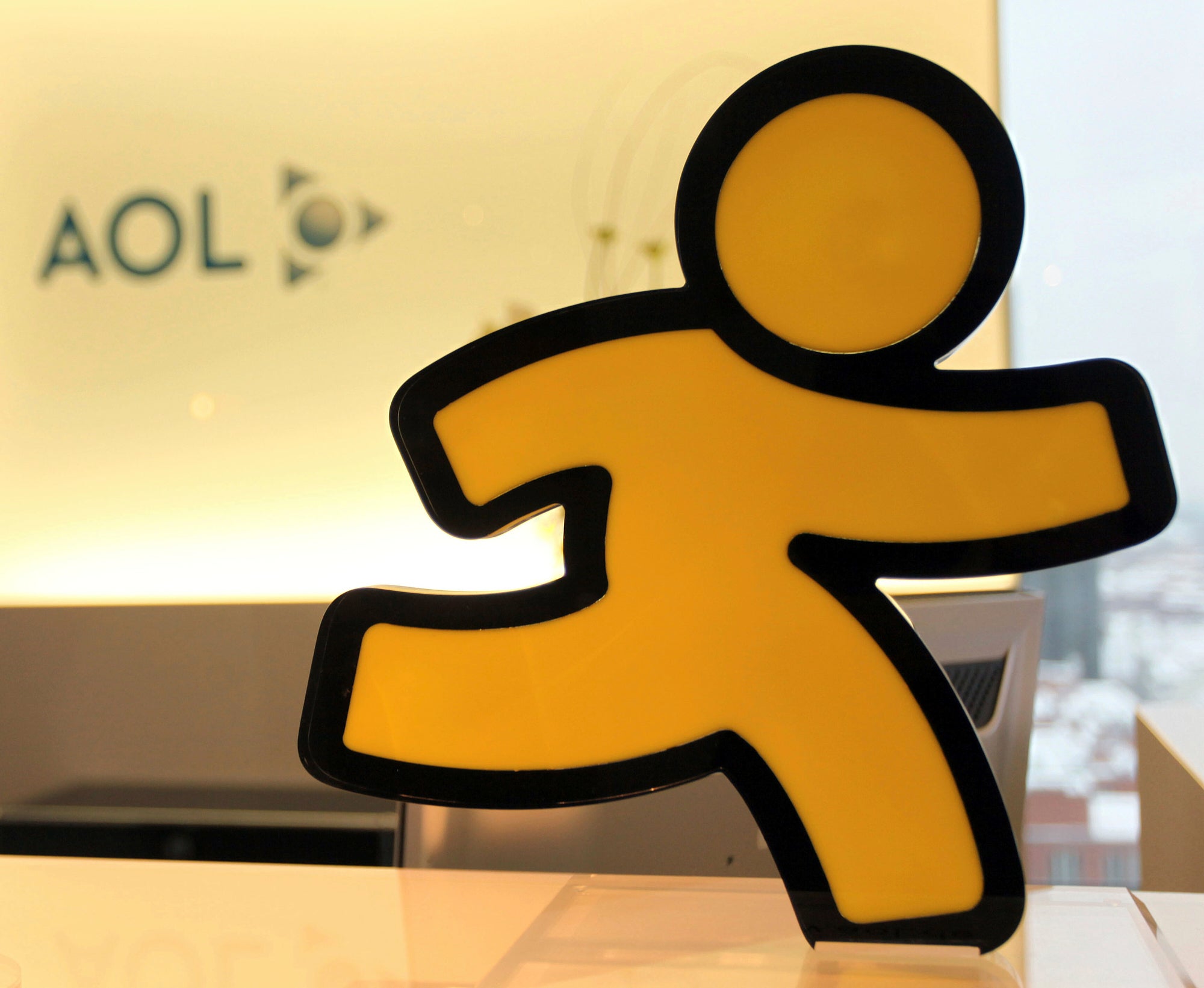 AOL-INTERNET TELEFÓNICO