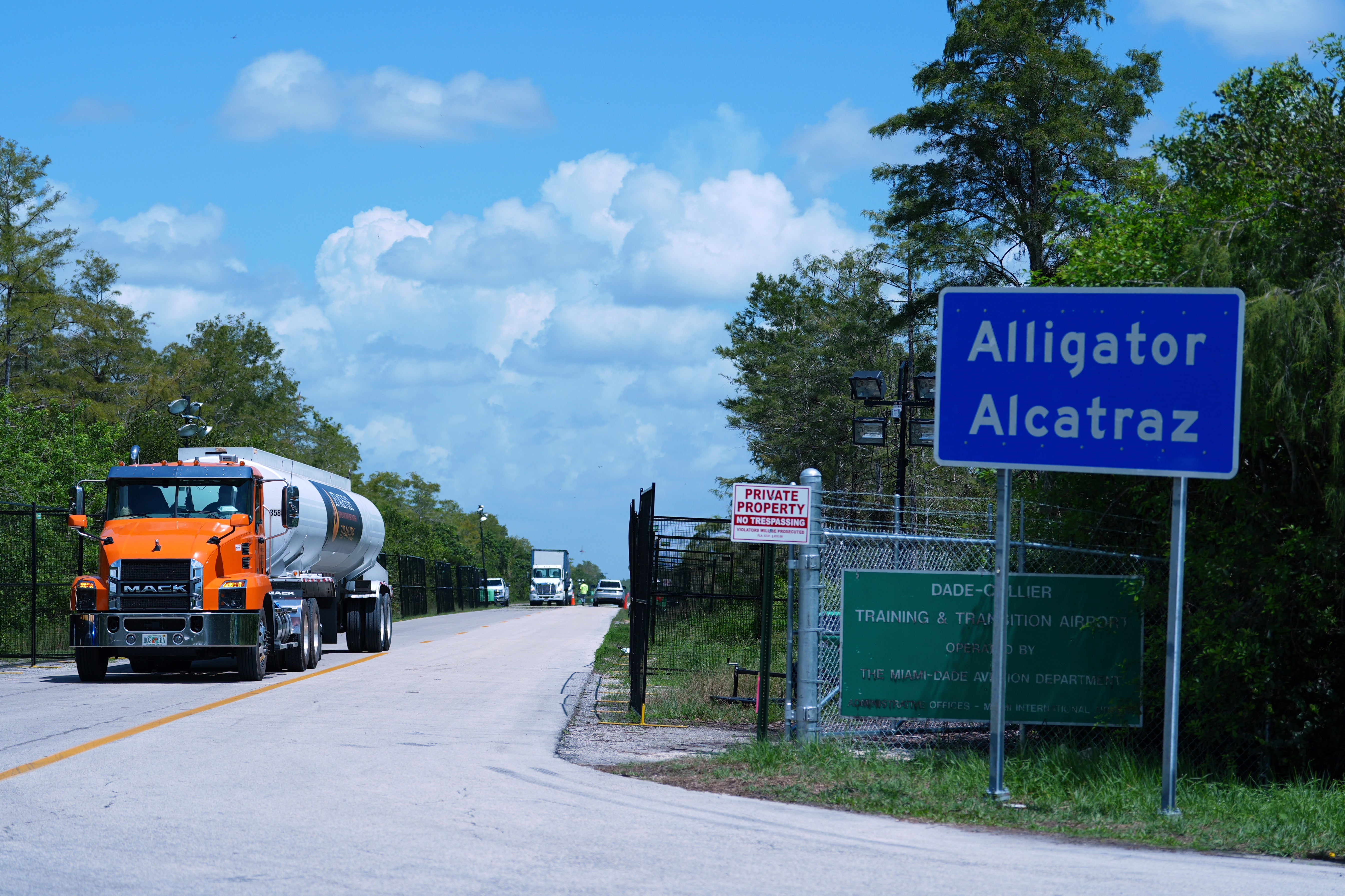 FLORIDA-CÁRCEL PARA INMIGRANTES
