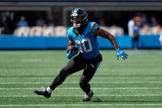 El corredor de los Panthers Chuba Hubbard fuera ante Miami por lesión en la pantorrilla