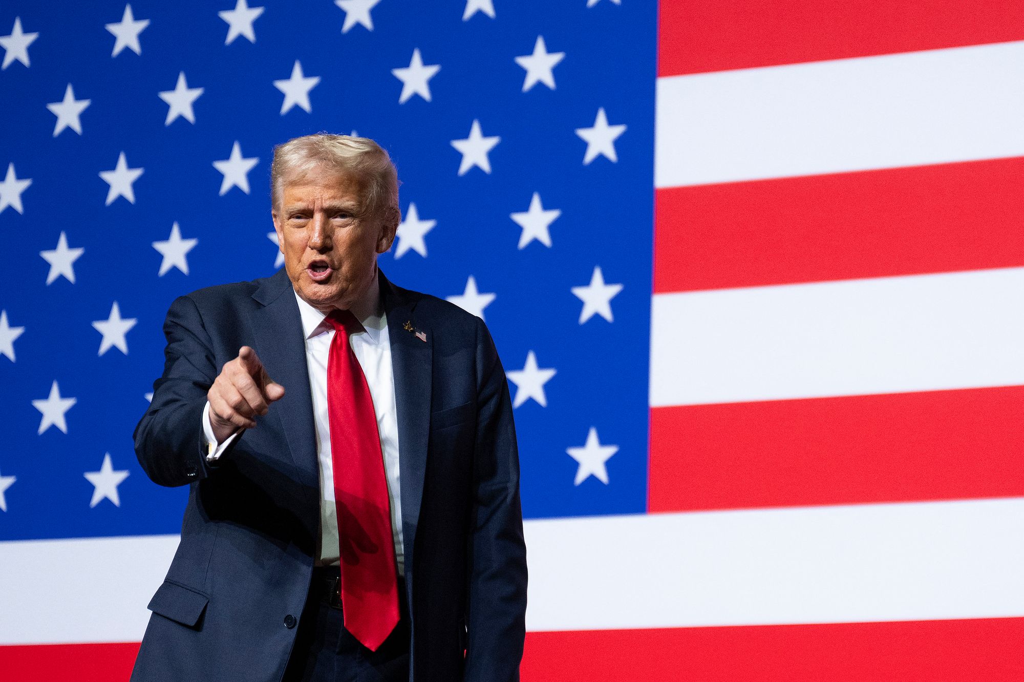 Donald Trump se mostró encantado con la noticia de la suspensión de Jimmy Kimmel. El presidente es ahora menos popular que Kimmel, según una nueva encuesta