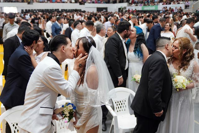 PARAGUAY-BODA MASIVA