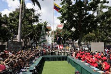 Venezolanos acuden a otra jornada de adiestramiento con militares en medio de tensión con EEUU