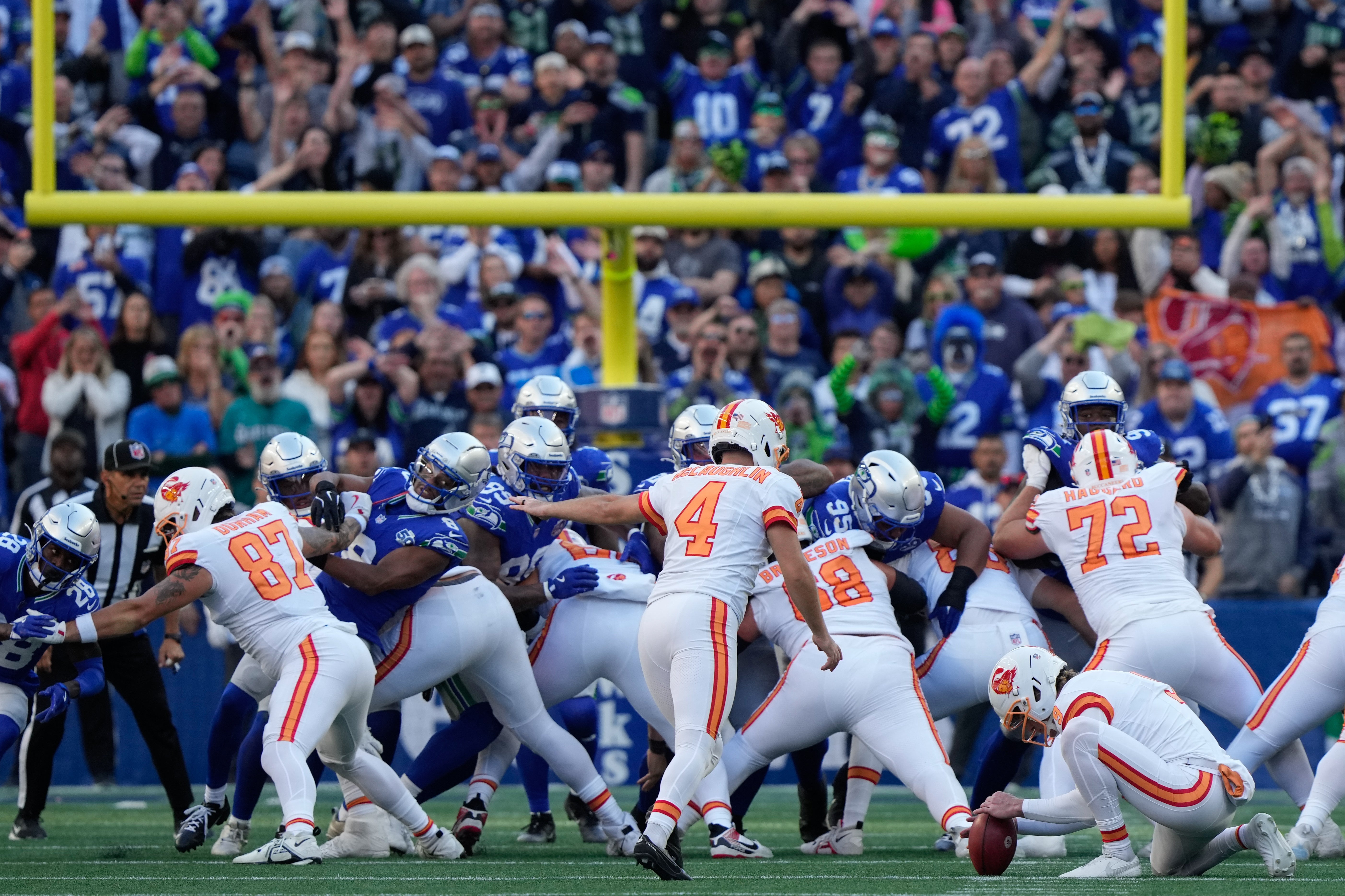 BUCCANEERS-SEAHAWKS