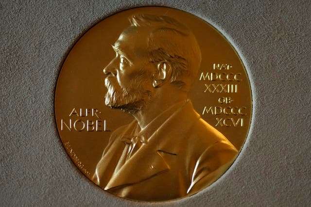NOBEL-FÍSICA