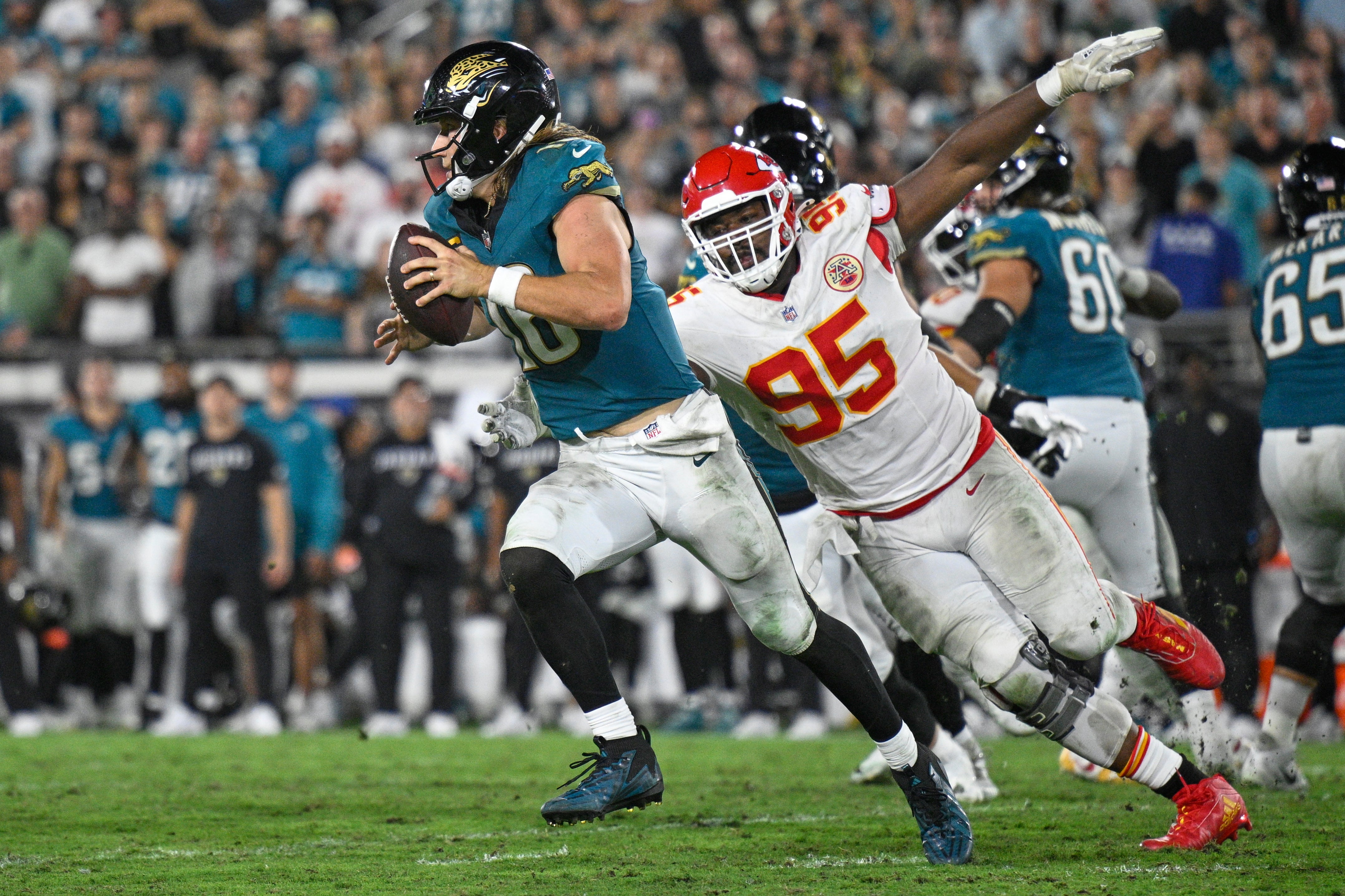 CHIEFS JAGUARS