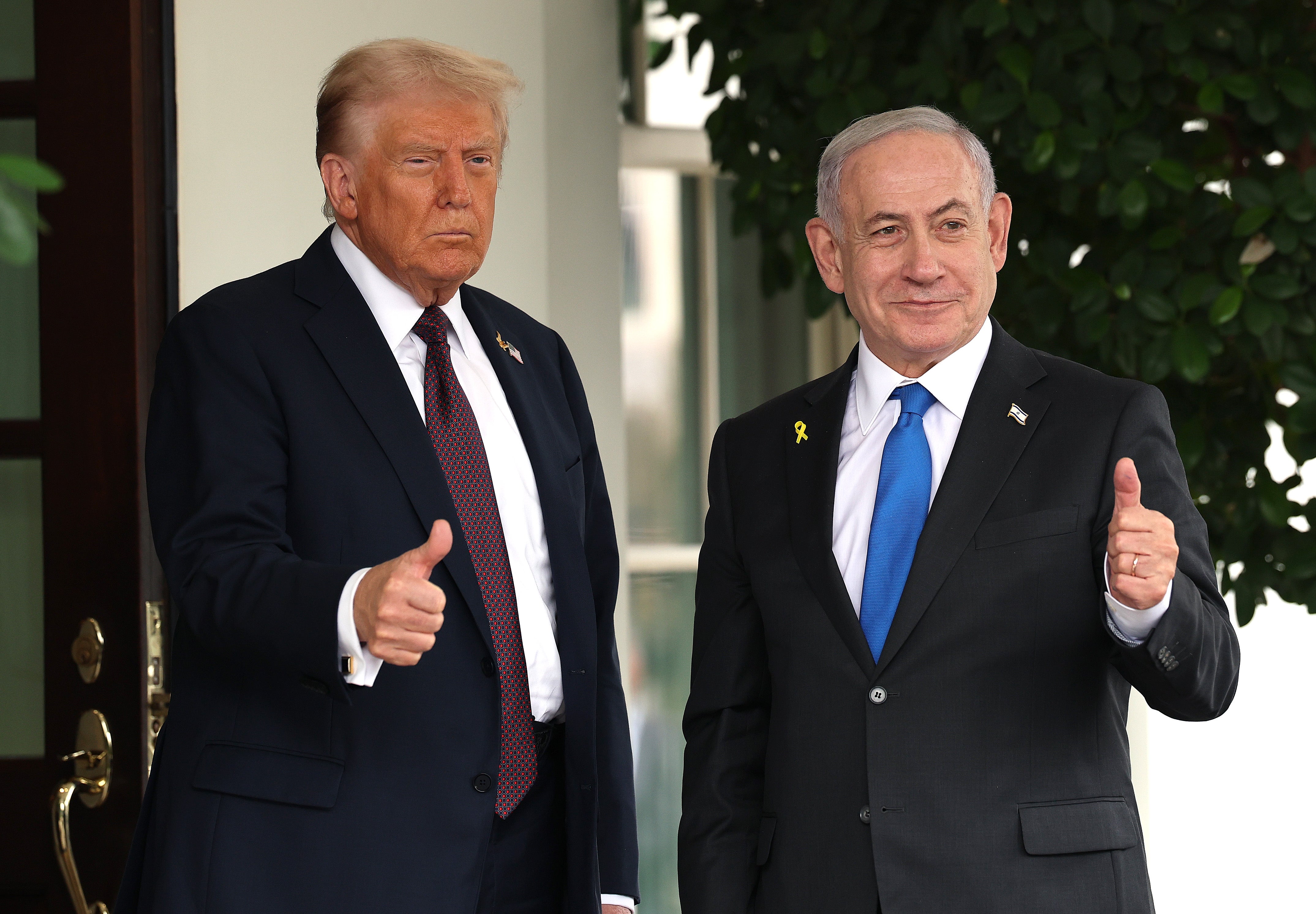 Donald Trump anunció el acuerdo el miércoles con la frase: “Benditos sean los pacificadores”