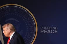 Pese a nominaciones, expertos dicen que es poco probable que Trump gane el Nobel de la Paz este año