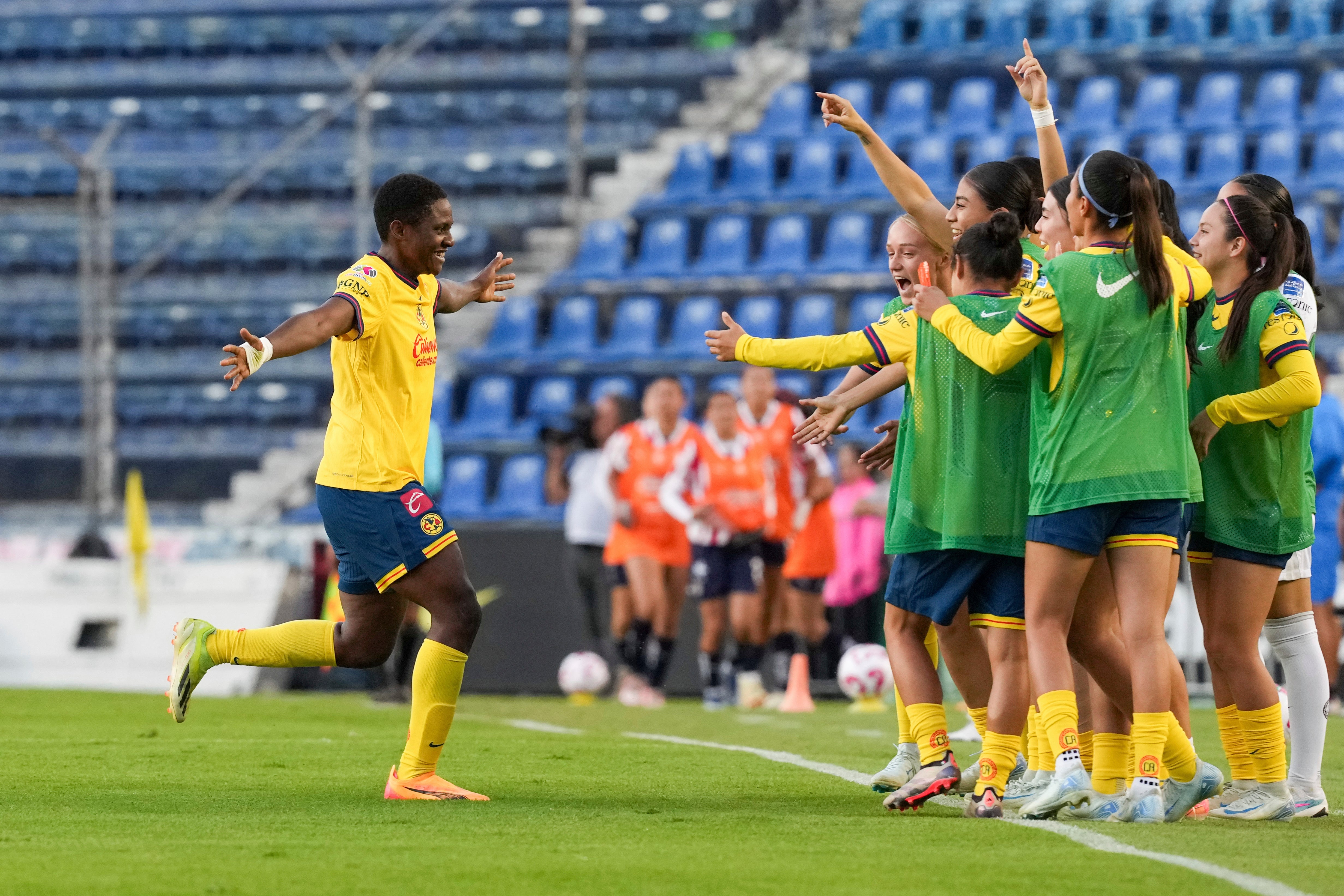 FÚTBOL-FEMENINO