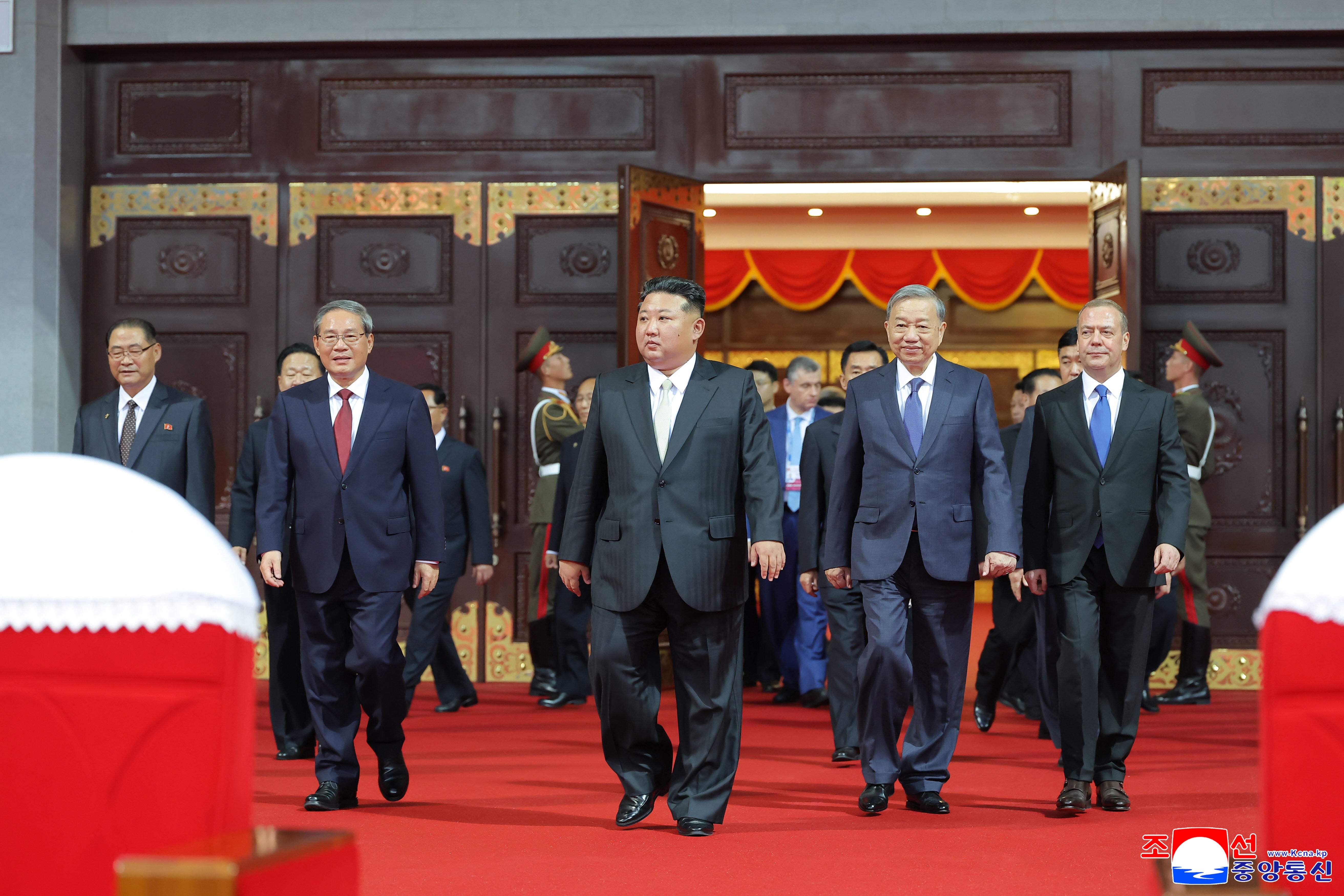 ASI-GEN NORCOREA-PARTIDO-ANIVERSARIO