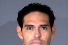 Mark Sanchez es liberado tras arresto por pelea de estacionamiento y apuñalamiento