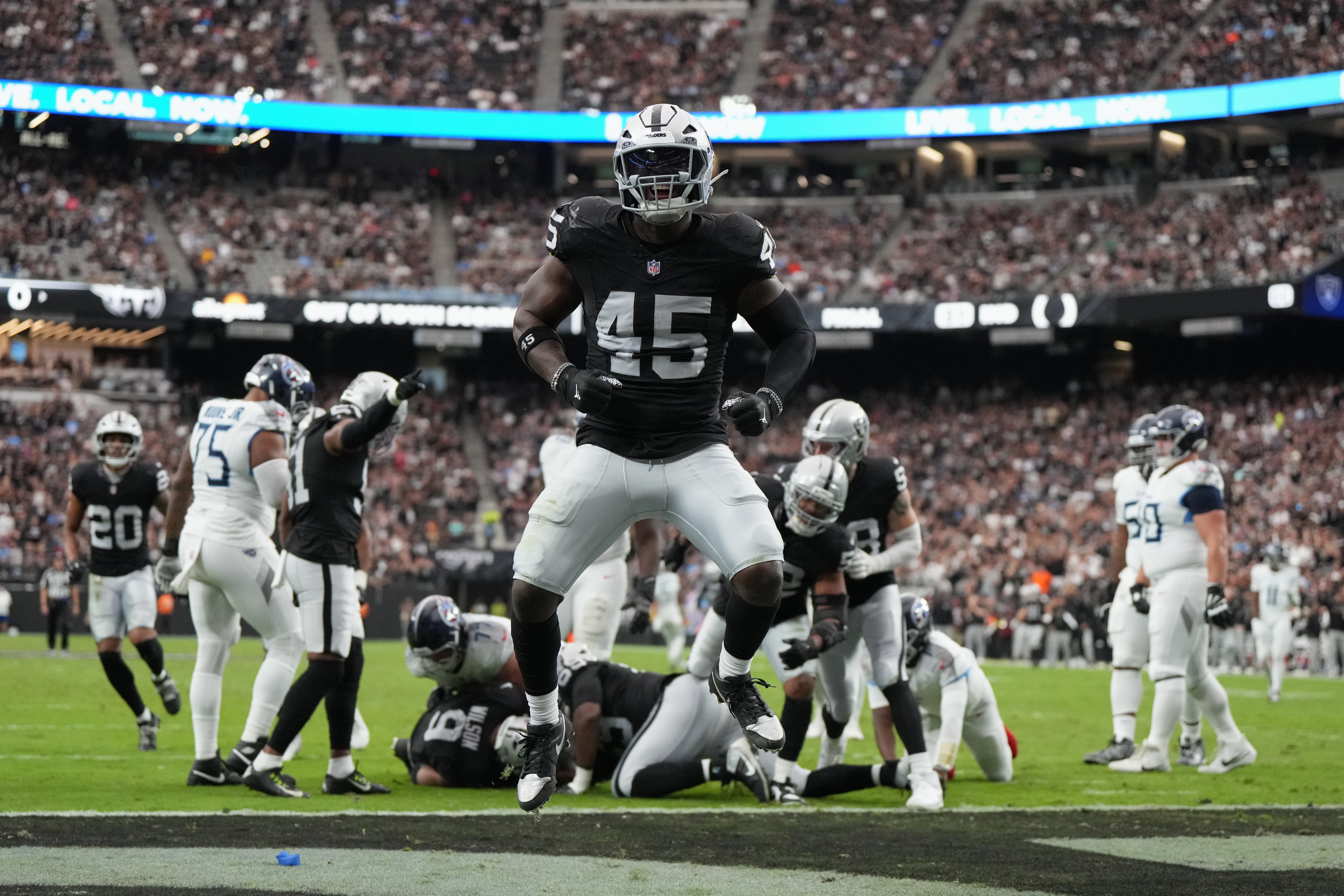 TITANS-RAIDERS