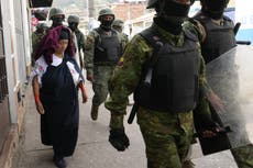 Otavalo, una ciudad sitiada y casi sin provisiones debido a prolongado paro indígena en Ecuador