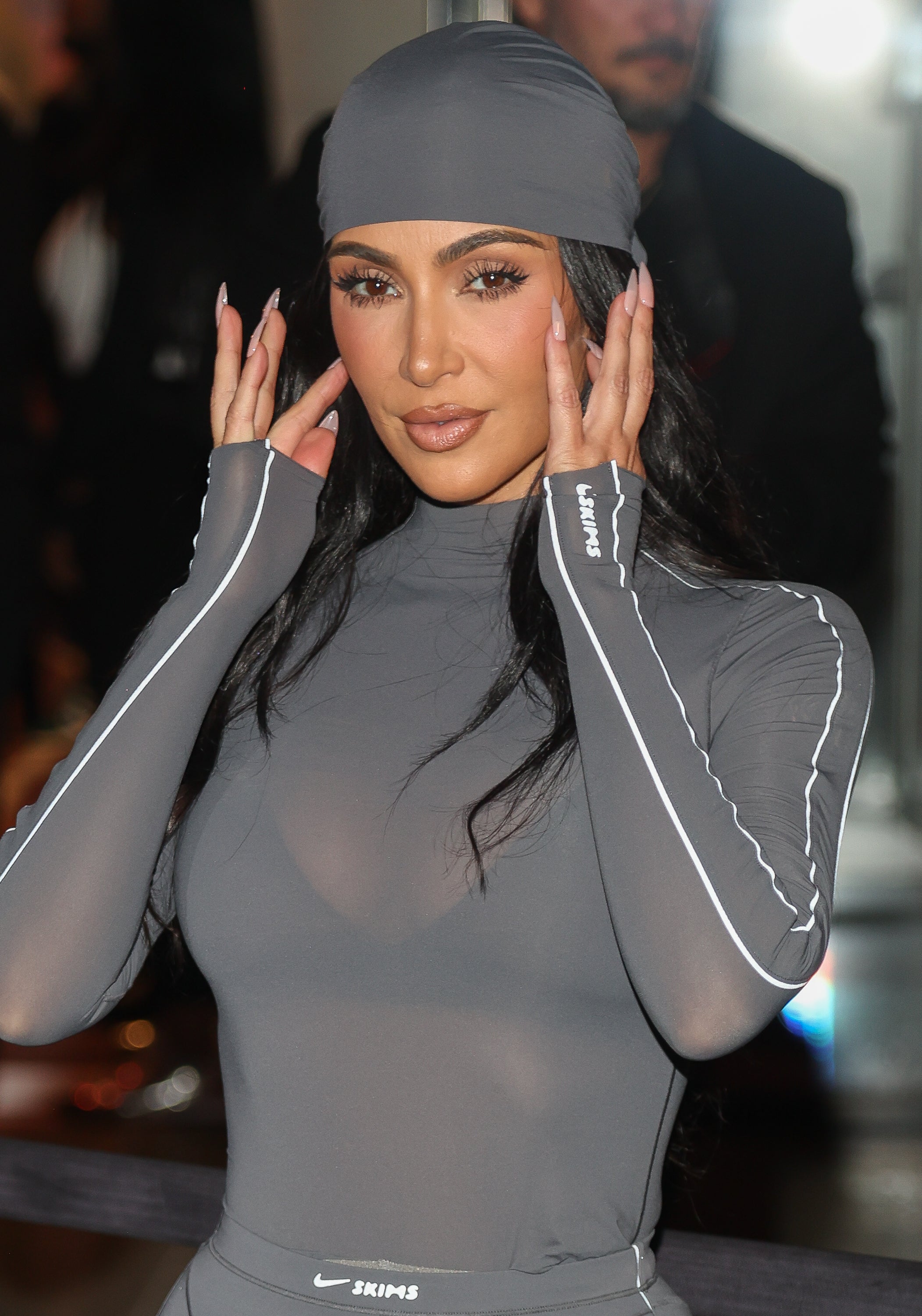 La marca Skims de Kim Kardashian sorprende con ‘The Ultimate Bush’, ropa interior con vello púbico falso