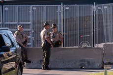 Jueza ordena que agentes federales de inmigración en Chicago usen cámaras corporales