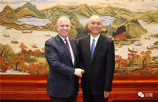 Andrés supuestamente se reunió con Cai Qi tres veces