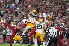 Josh Jacobs anota dos veces, Parsons logra tres capturas y Packers vencen 27-23 a Cardinals