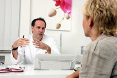 Los estadounidenses valoran más el seguro médico al buscar su próximo empleo