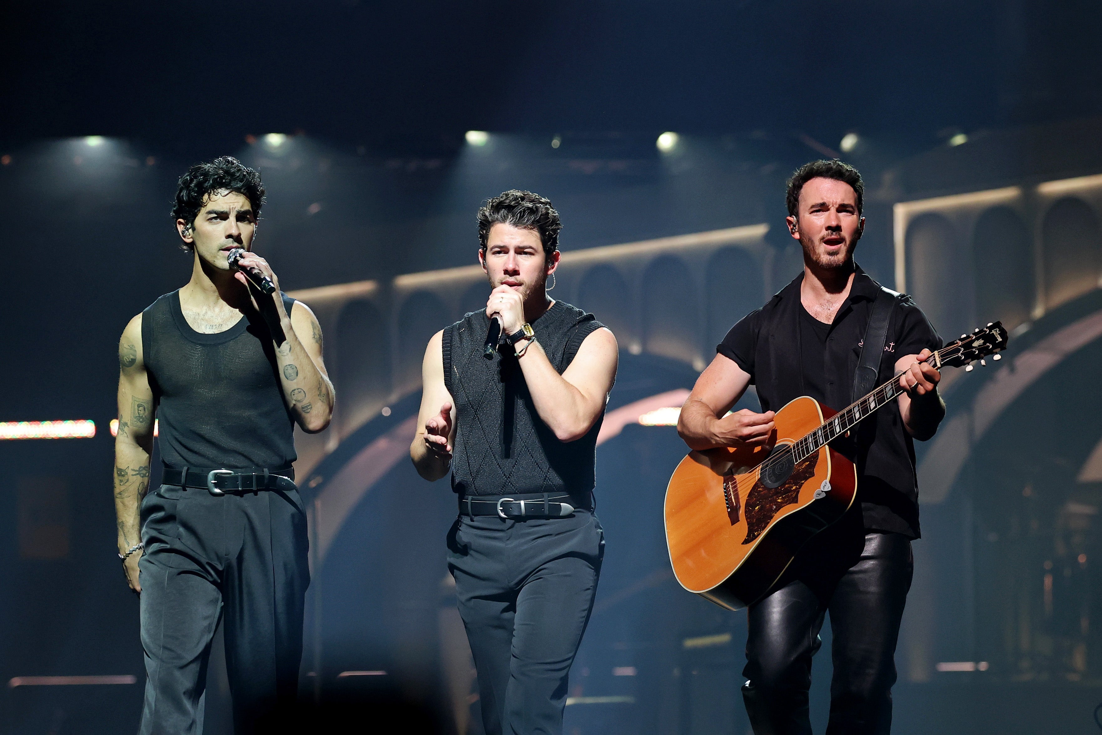 Los Jonas Brothers iniciaron su gira de aniversario por Norteamérica en agosto