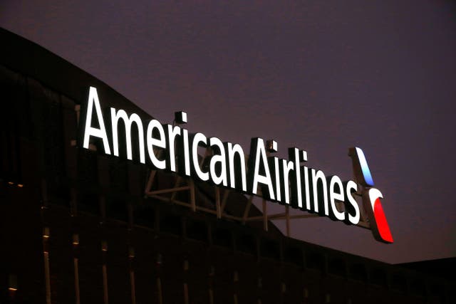 AMERICAN AIRLINES ATERRIZAJE DE EMERGENCIA
