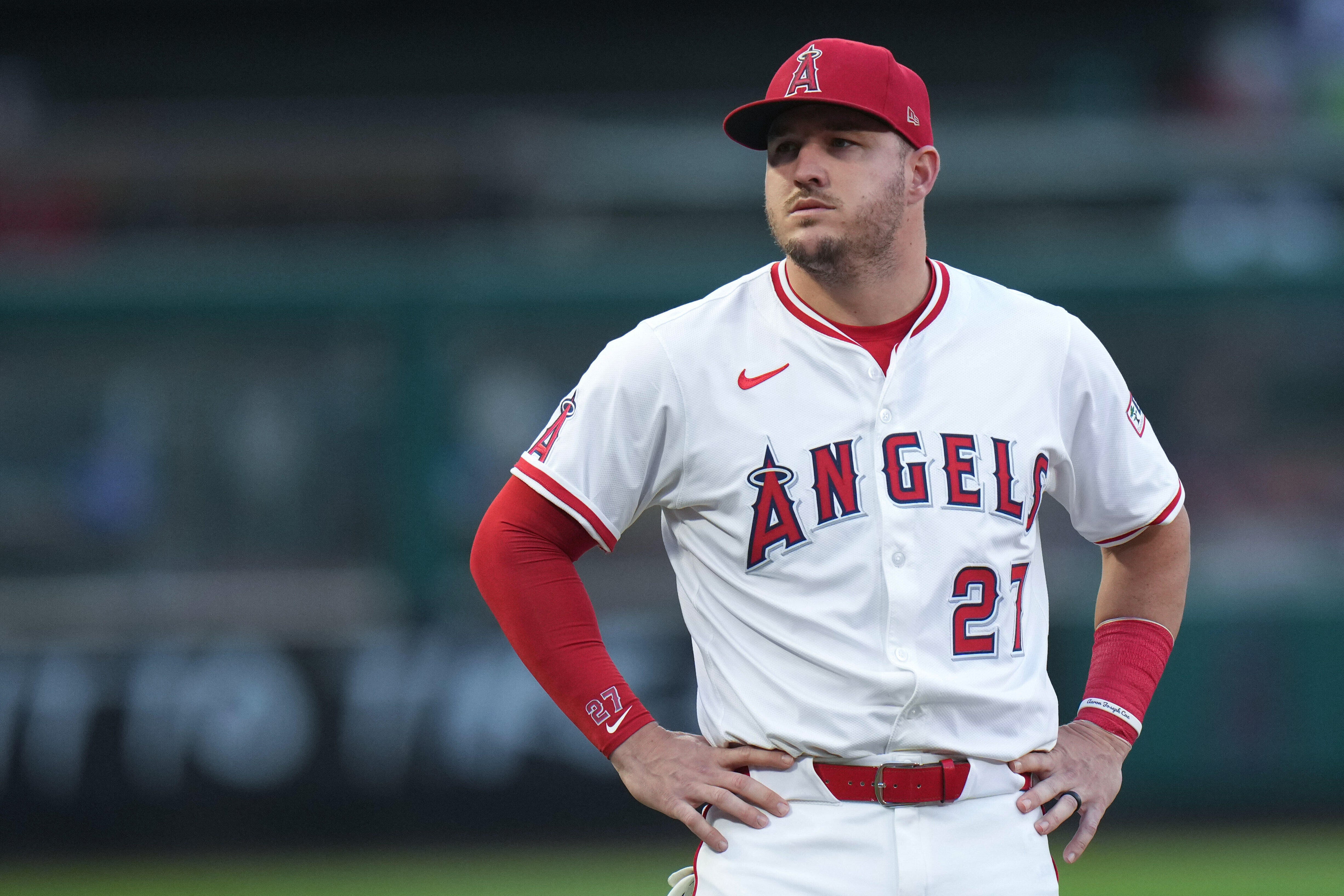 MIKE TROUT