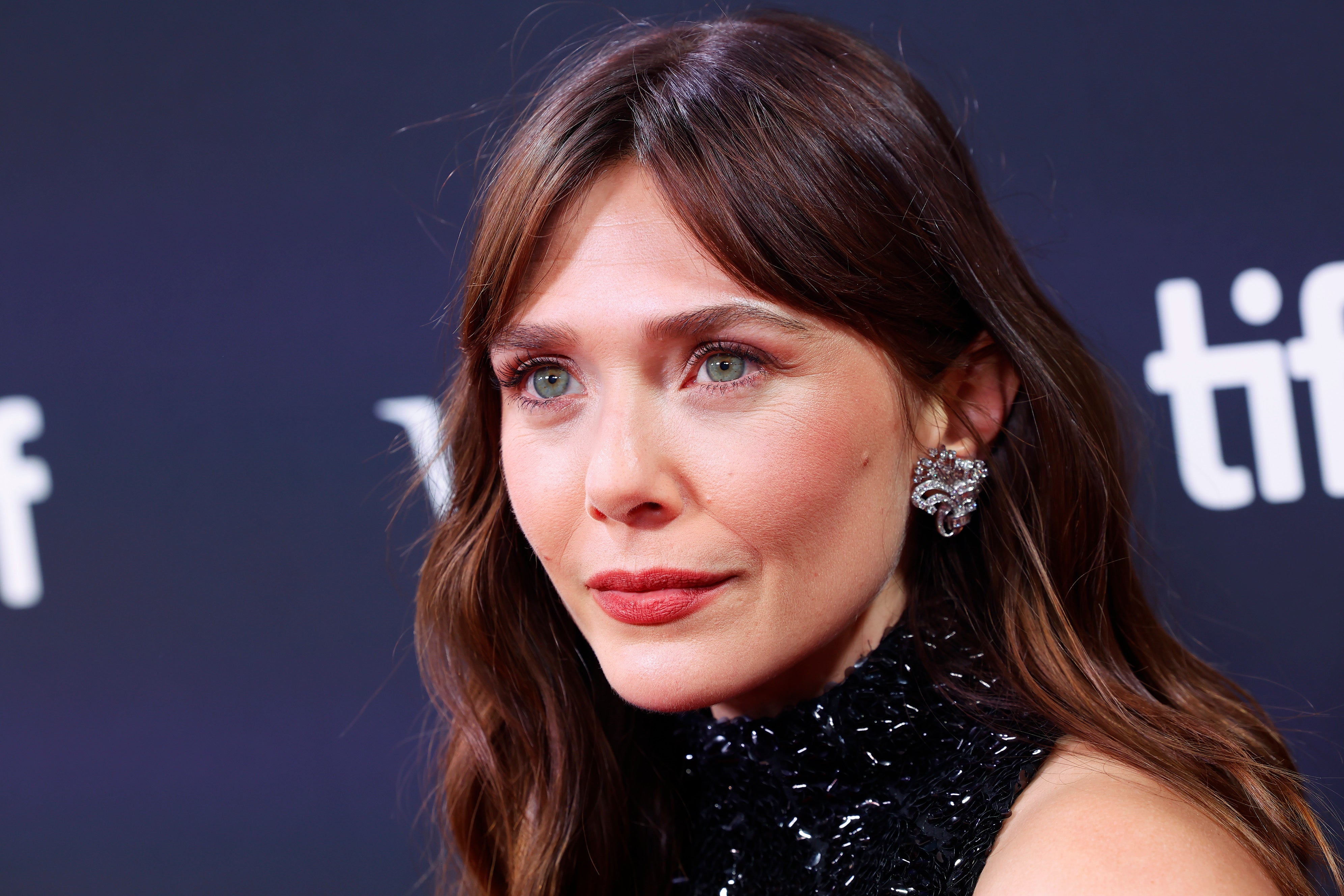 Elizabeth Olsen dice que solo actuará en películas que se estrenen en cines