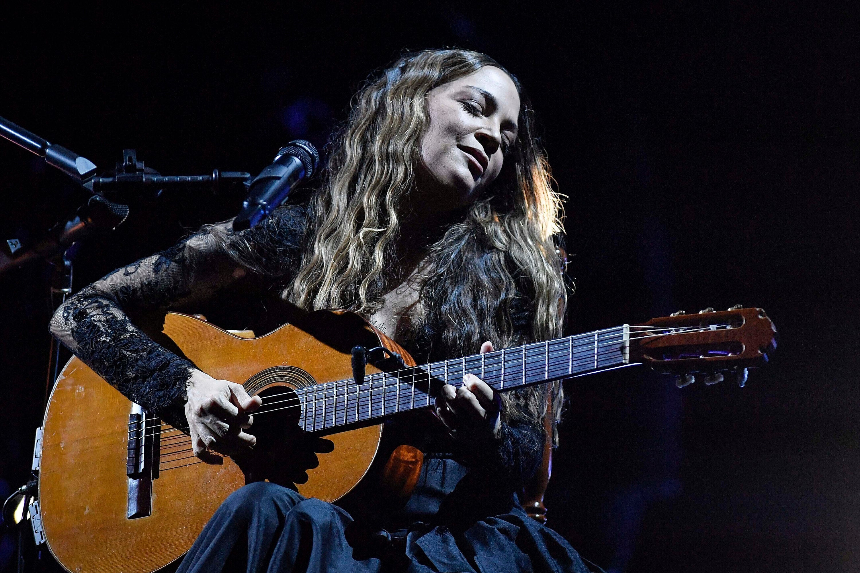 LATIN GRAMMY-NATALIA LAFOURCADE