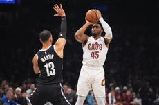 Donovan Mitchell anota 35 puntos y Cavaliers superan 131-124 a Nets