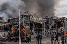 Ataques rusos causan 4 muertos en Ucrania mientras Zelenskyy reclama más defensas antiaéreas