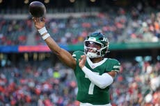 Justin Fields será titular de los Jets ante Belgans tras descartar a Tyrod